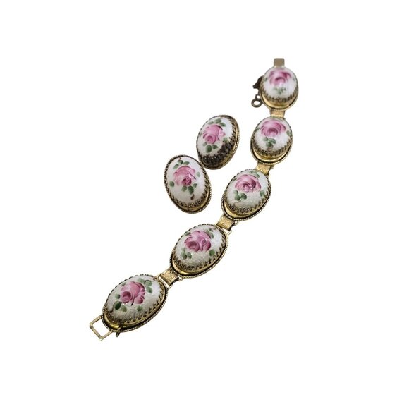 Vintage Whiting And Davis Domed Floral Porcelain Bracelet Set (A8144)